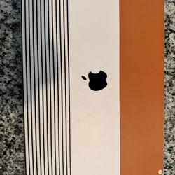 Flawless 16" M1 Pro MacBook (16GB/1TB SSD) - 92% Battery!   