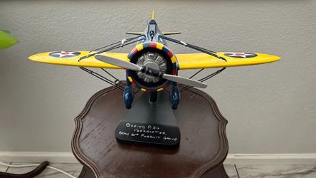 Boeing P-26 Peashooter Model Airplane – Solid Mahogany Wood (Flawless Condition)