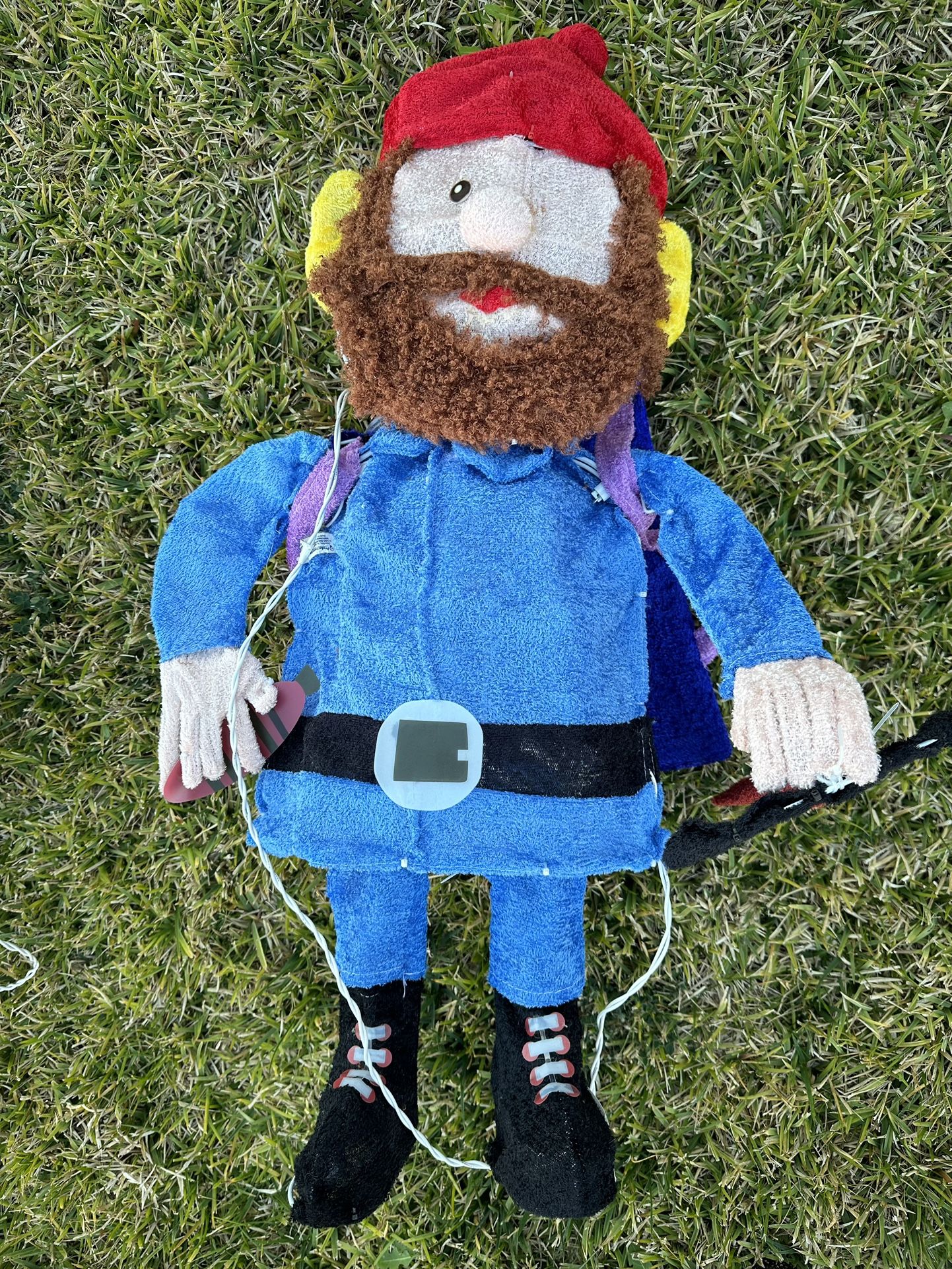 ProductWorks 24” Licensed Free Standing Decoration White LED Lights *missing Eye