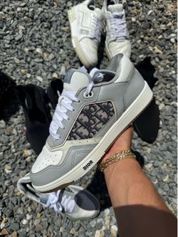Dior B27 Authentic Size 9
