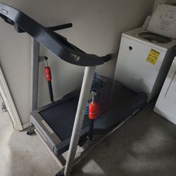 PROFORM XT70 Treadmill 