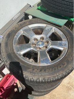 Chevrolet Chevy rims 20” with tires