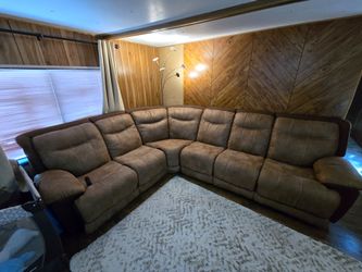 Sectional couch