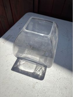 Short vase