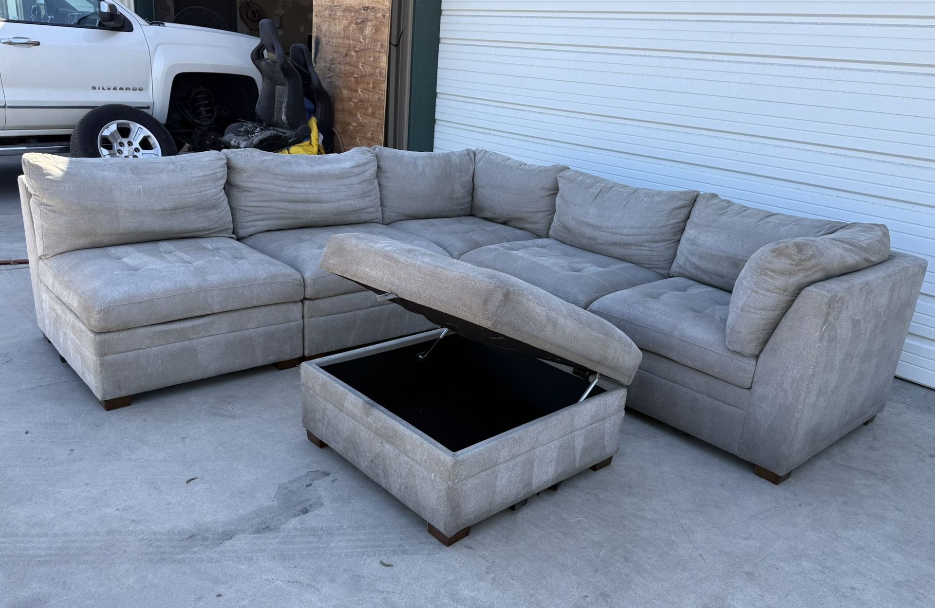 6 PIECE MODULAR SECTIONAL WITH OTTOMAN
