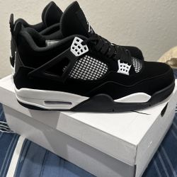 Jordan 4 White Thunder