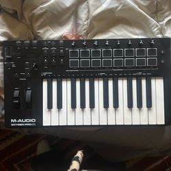 M-Audio Oxygen pro 25