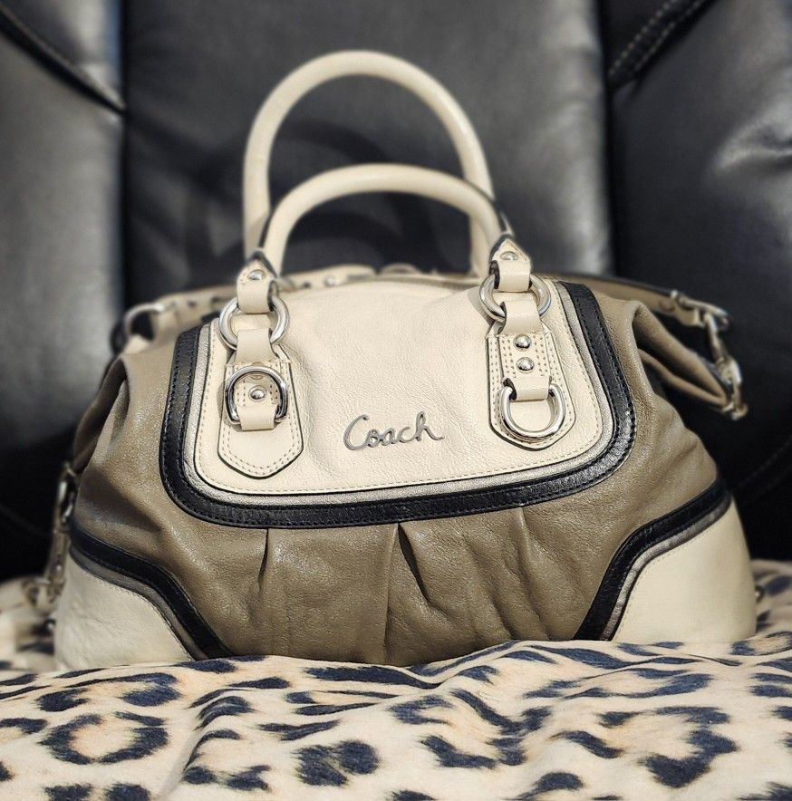 Coach Vintage 2Way Shoulder Handbag