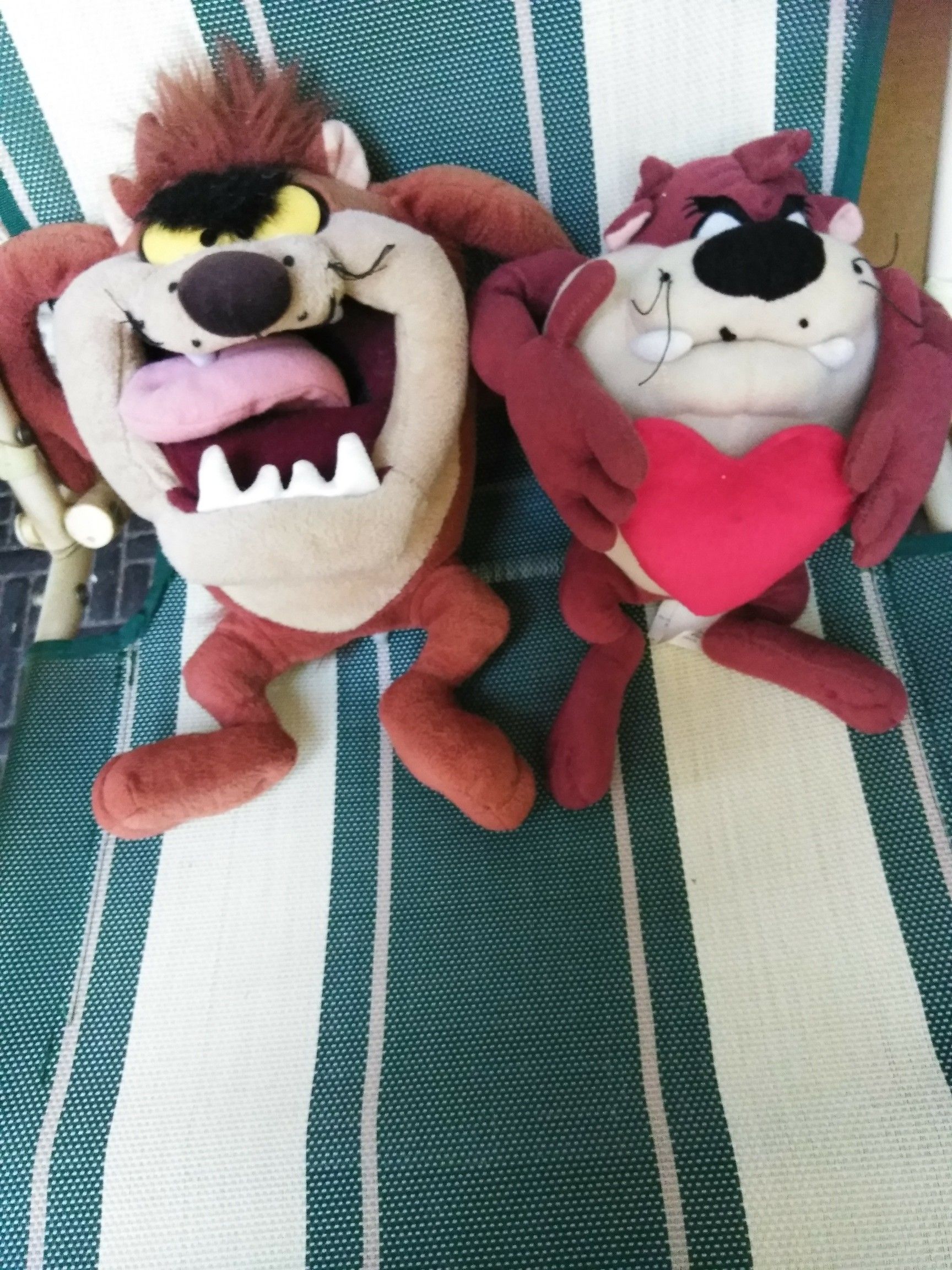 2 Tasmanian Devil stuffed animal 4.00 both