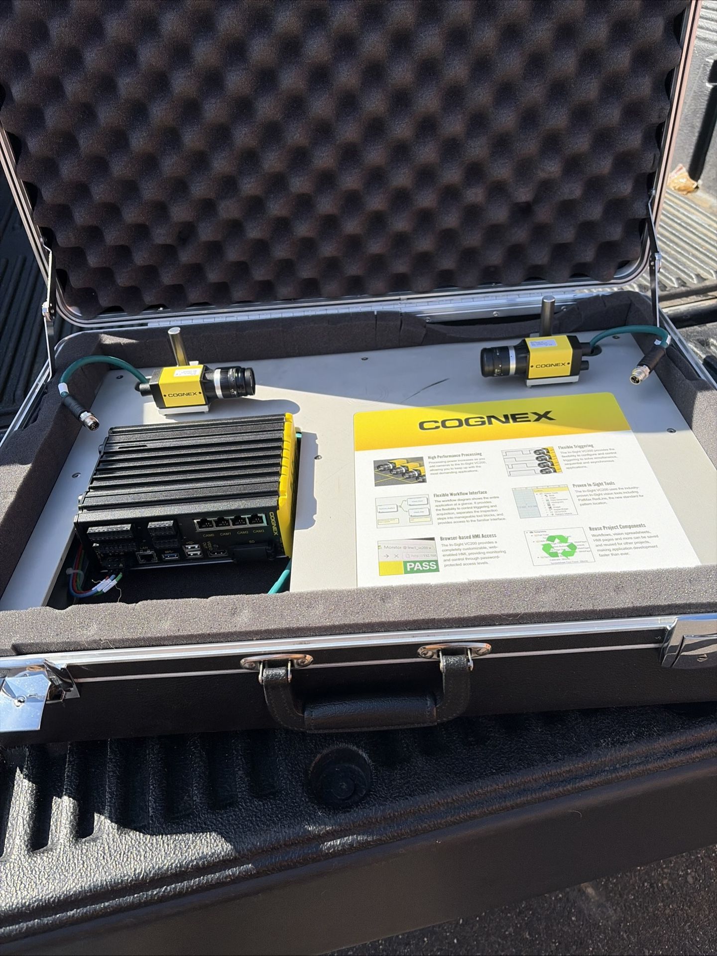 Cognex In-Sight VC200 Machine Vision System w/ Cameras – Complete Kit