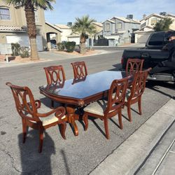 DINING SET