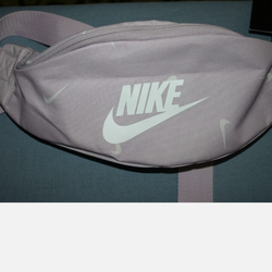 FIRM PRICE NEW NIKE HERITAGE 3 ZIP POCKET FANNIE PACK BAG. CV1082-576