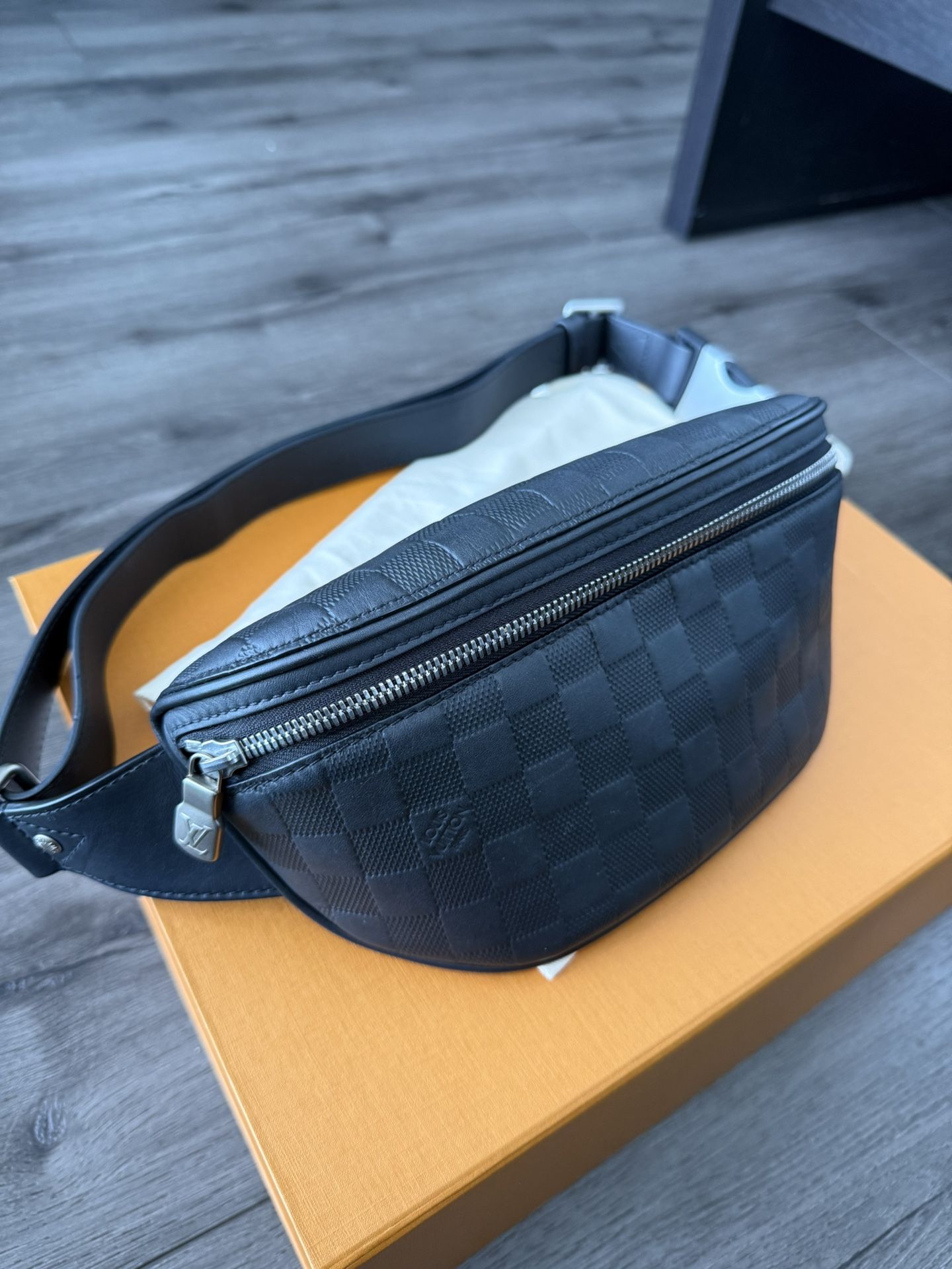 Louis Vuitton Infini Damier LV Black Leather Bumbag Fanny Pack