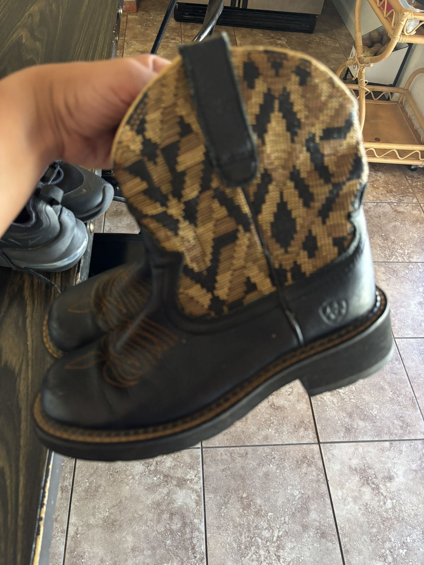 Women’s Ariat Size 61/2