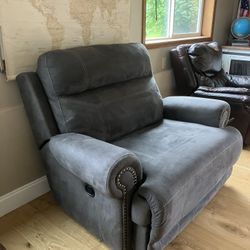 Extra Wide Recliner Chair 