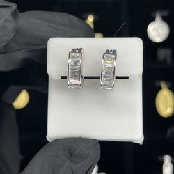 Huggie Style Earrings 