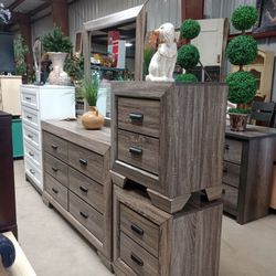 Dressers / Cajoneras