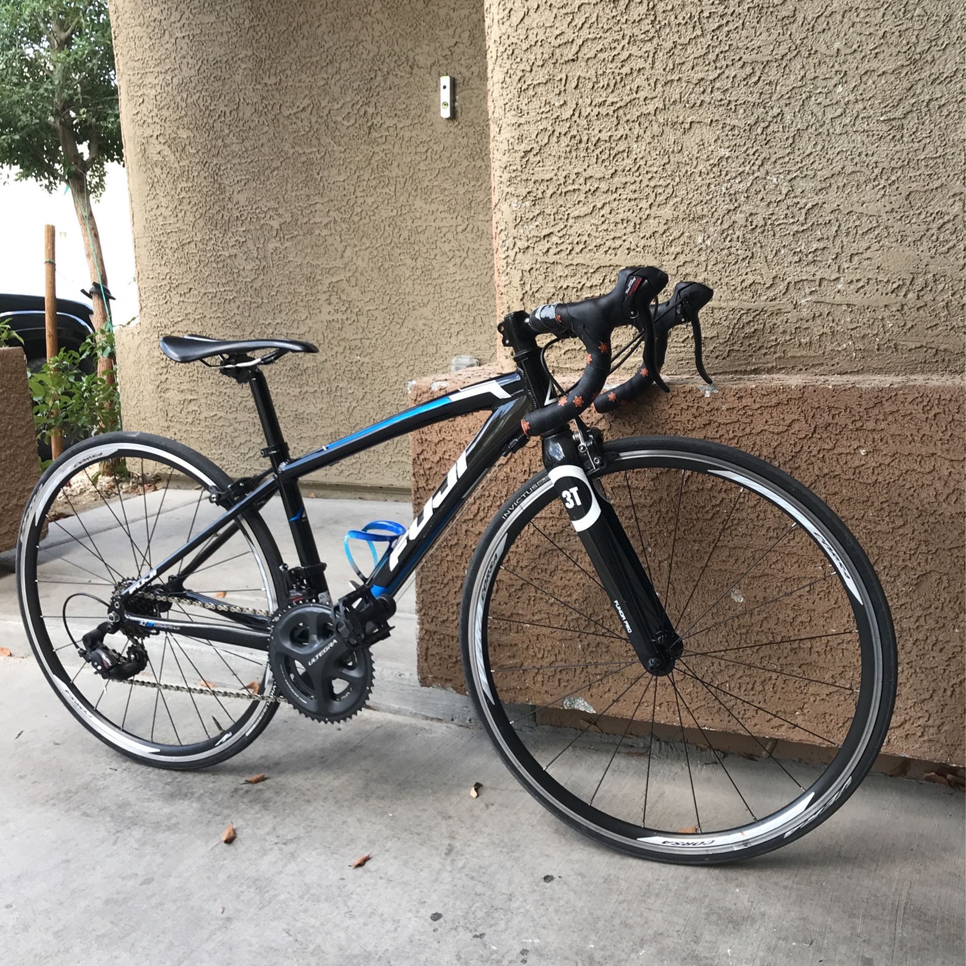 Fuji ace 650 recht youth road bike