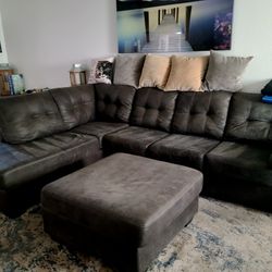 Sectional 2 Piece W/ Ottoman 