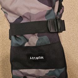 Warm Gloves Hurley  Camouflage  L/XL New With Tags $20 Firm