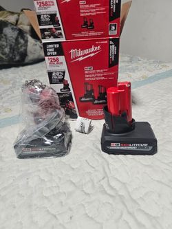 M12 12V Lithium-Ion XC High Output 5 Ah Battery (2-Pack)