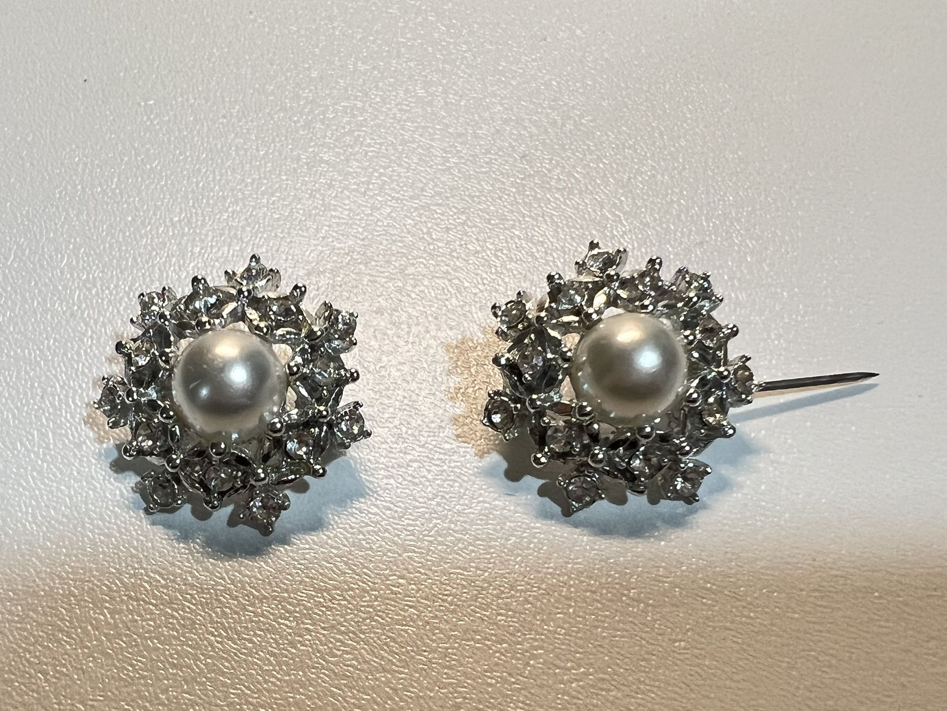 Vintage Sarah Coventry "Dazzling Aurora" Red Rhinestones Brooch  & earrings