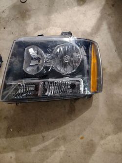 Chevrolet Tahoe Headlight LH