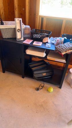 Fish tank stand