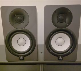 Yamaha HS5 5-inch Studio Monitors