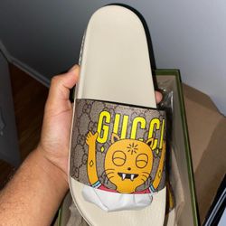 Gucci Slides