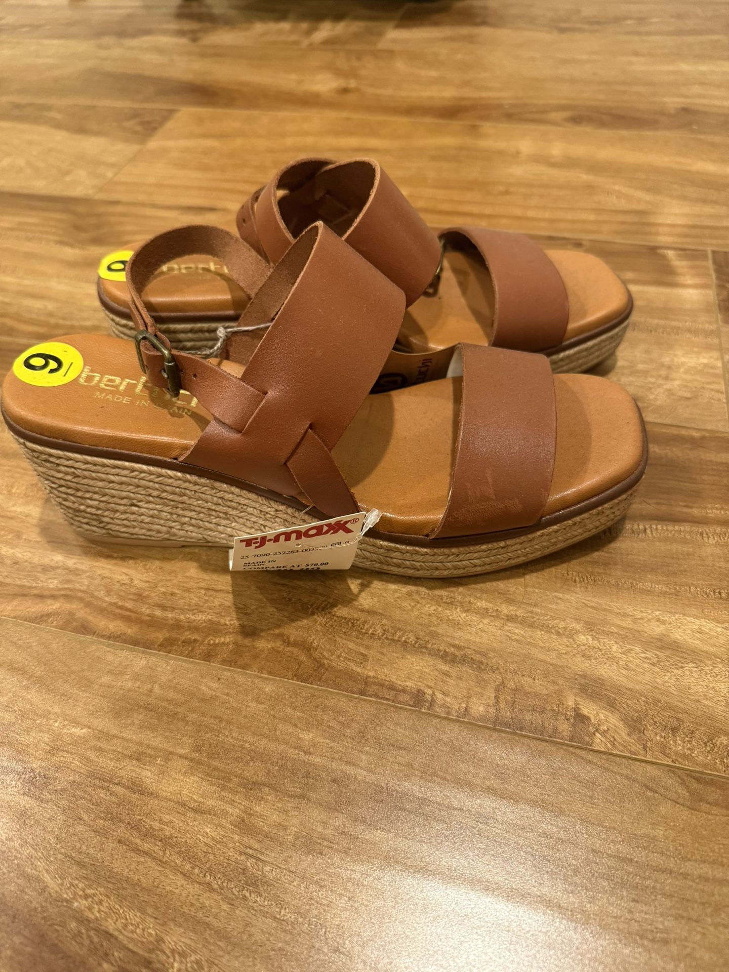 Women Size 9 Wedges 
