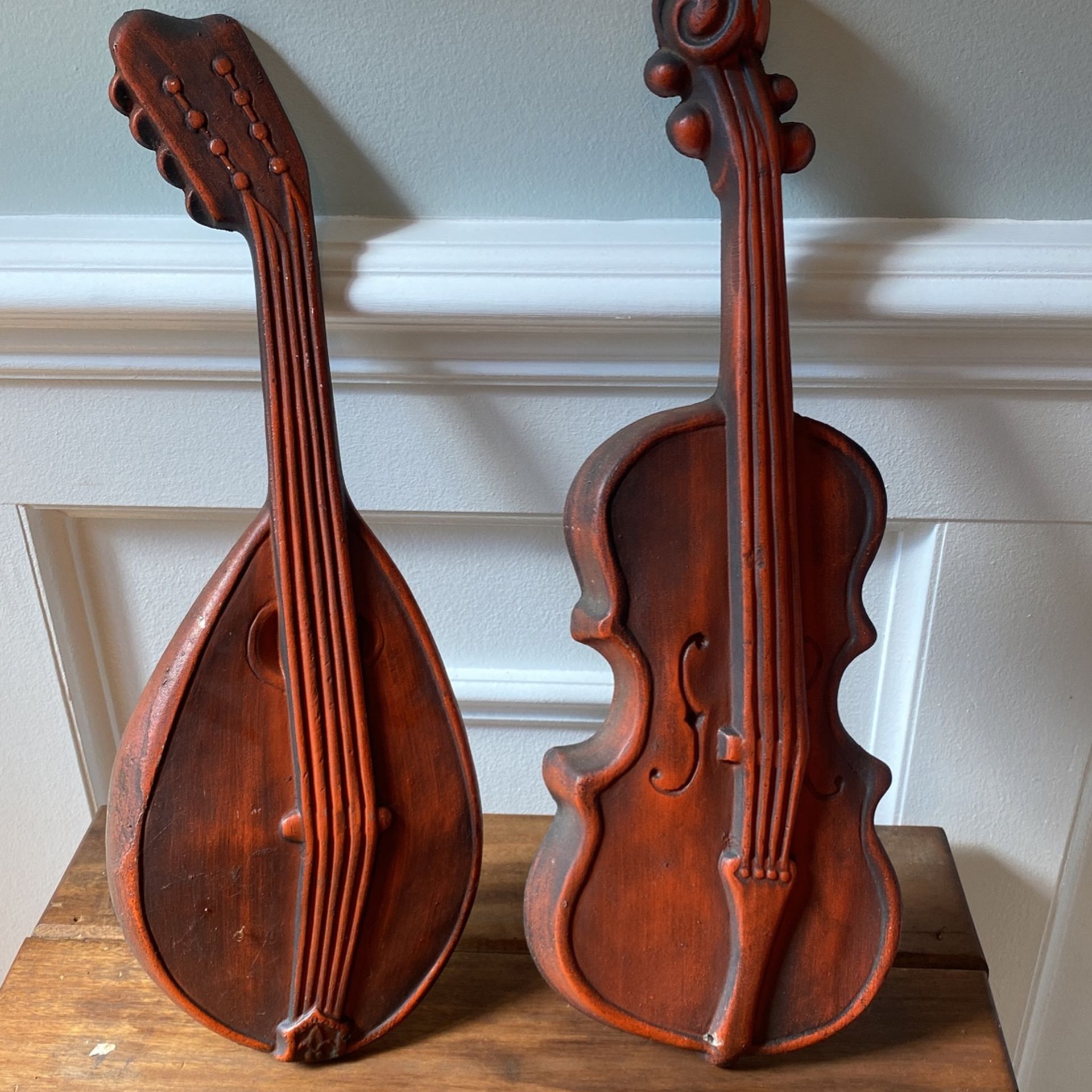Old Violin / mandolin metal wall hangings