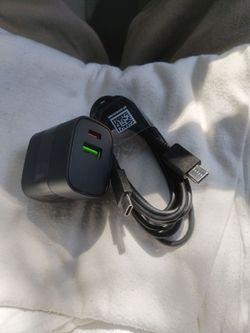 Dual Wall Charger Type -C and USB -A with a 6FT Charging Cord