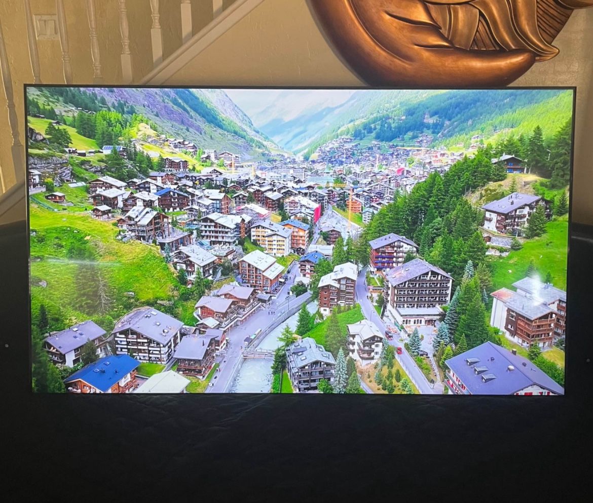 Selling my 70-inch Samsung Smart TV