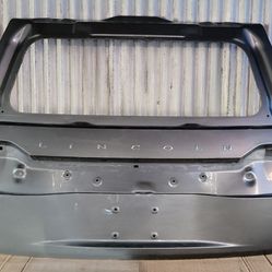 2018-2021 Lincoln Navigator Liftgate Tailgate Shell OEM 