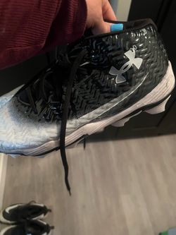 Men’s under amour cleats