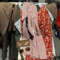 Women’s Clothes Boy Clothes Electronics Furniture Baby Stuff