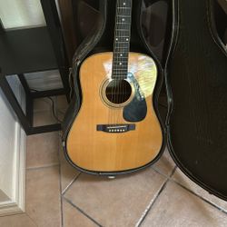 Yamaha Acoustic Guitar