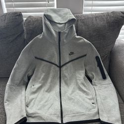 Old Version Nike Tech