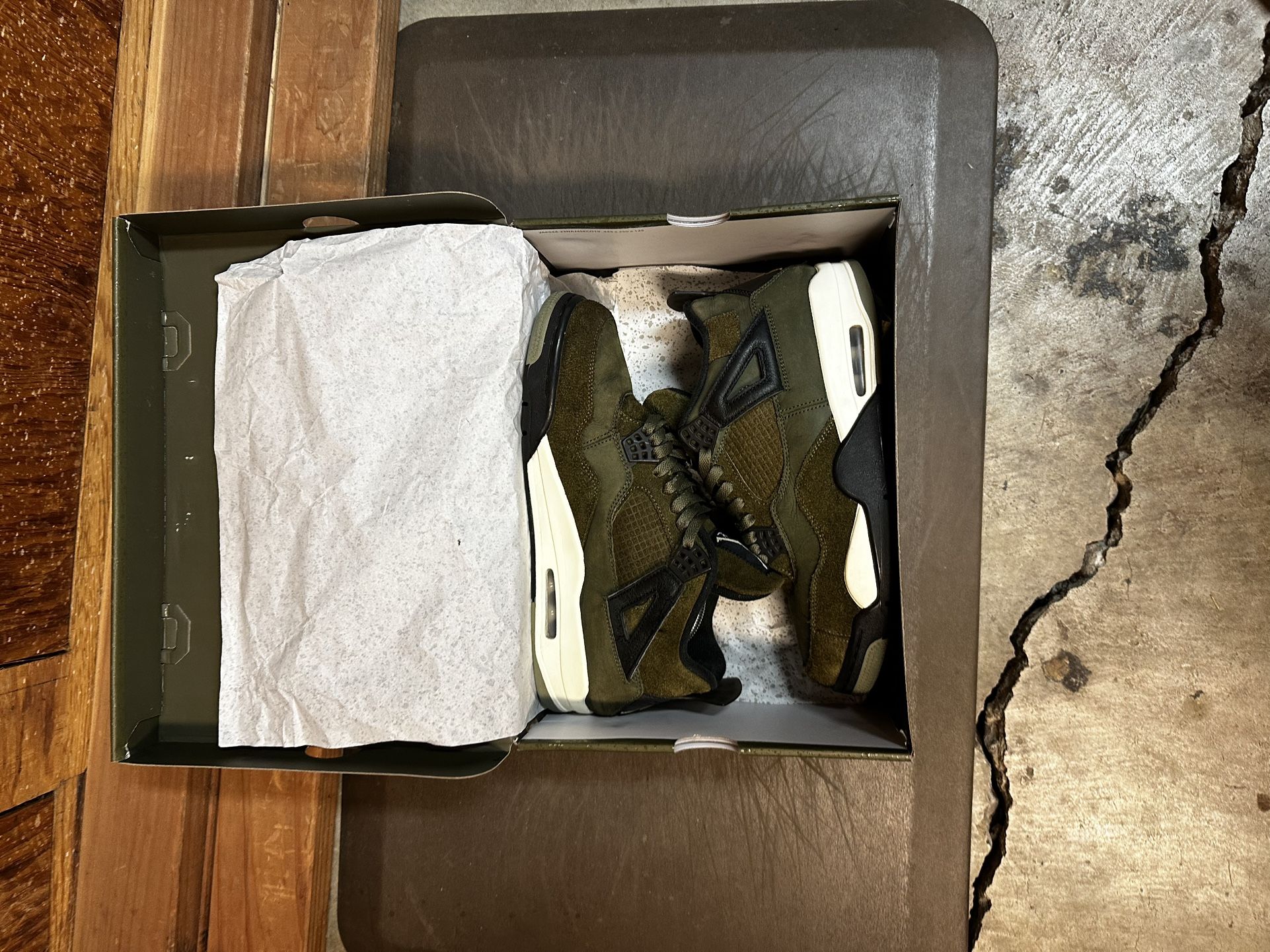 Jordan 4 Craft Medium Olive