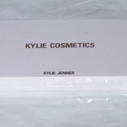 Kylie Cosmetic ~ Pressed Powder Eyeshadow Palette ~ The Mauve Palette ~ NIB