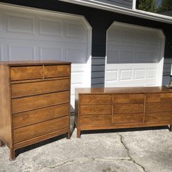 Vintage MCM Tallboy And Lowboy Dresser Set By Dixie 