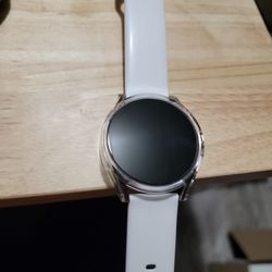 Smartwatches Samsung Watch 7 Apple Watch series 8 and 6 Garmin Forerunner Pixel Watches