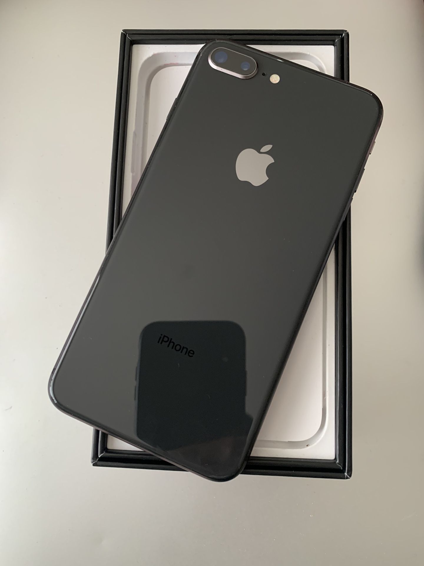 Iphone 8+ Plus 64GB ANY CARRIER