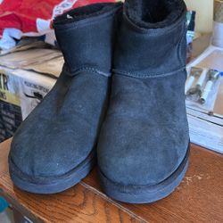 Men Uggs 