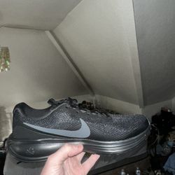 Men’s Nike Revolution 8 Sz 10.5 