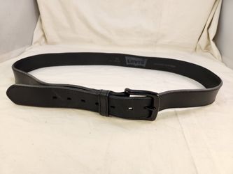 VINTAGE LEVIS MEN BELT BUCKLE BLACK LEATHER SIZE XL 42-44