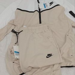 Nike tech sweat suit mens beige size xl