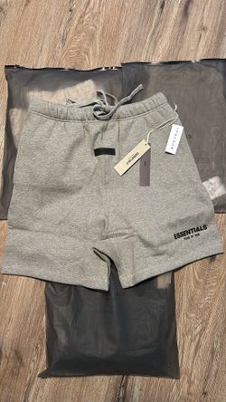 dark oat essential shorts