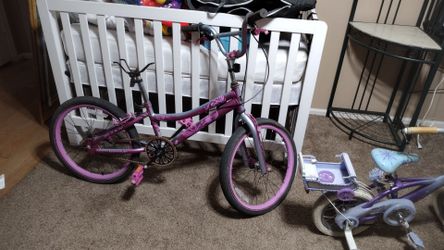 Girl bikes